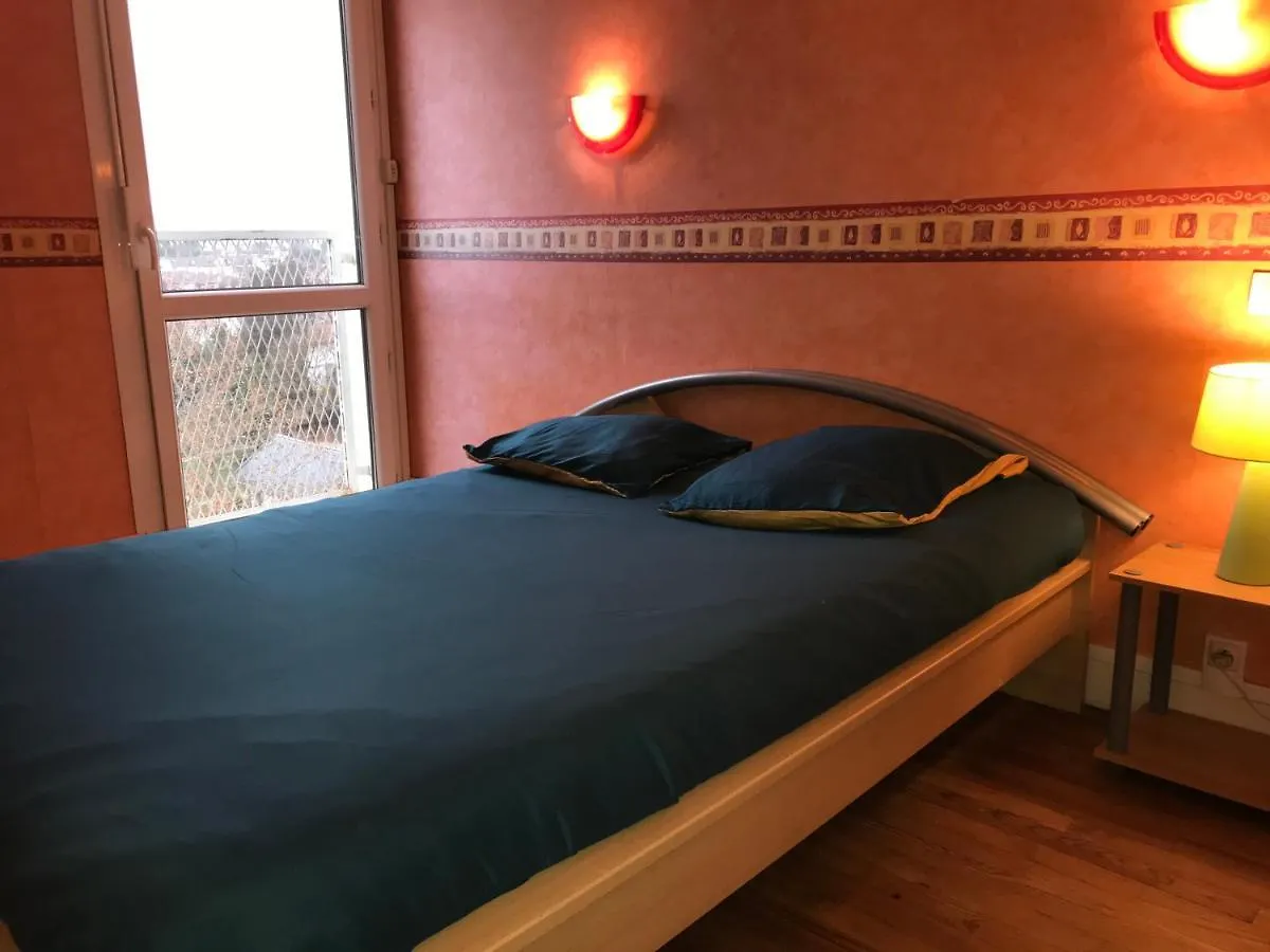 Appartement Cap Sud - 53M2- Vue Pyrenees- Hypercentre-Wifi Fibre -Nouvelle Literie à Tarbes